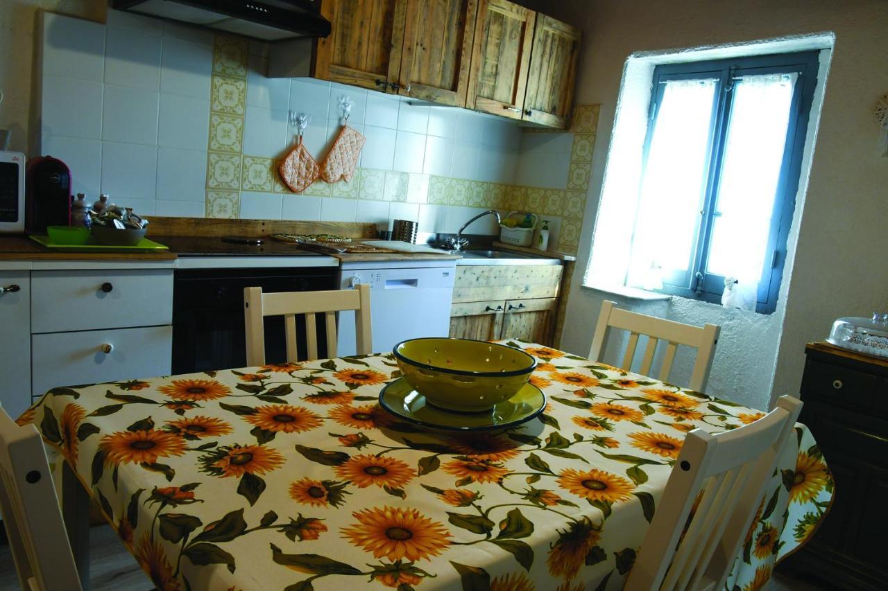 Agriturismo Nonnamelia Nasino Экстерьер фото
