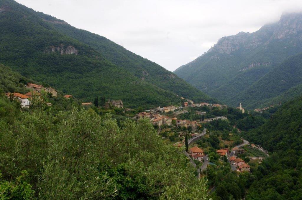 Agriturismo Nonnamelia Nasino Экстерьер фото