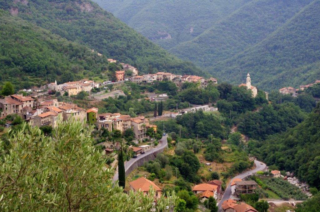 Agriturismo Nonnamelia Nasino Экстерьер фото